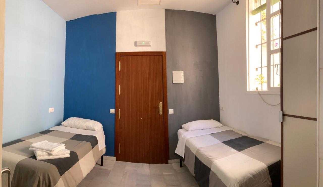 Baobab Hostal El Puerto de Santa María Extérieur photo